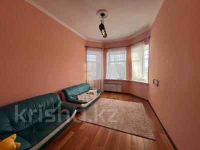 Отдельный дом · 7 комнат · 410.1 м² · 5.2 сот., Дулатова за 220 млн 〒 в Костанае