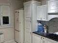 2-комнатная квартира · 70 м² · 3/10 этаж, мкр Нурсая, Абулхаир хана 51 А блое А Блок Б за 300 000 ₸ в Атырау — фото 5
