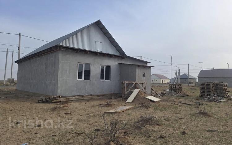 Отдельный дом · 3 комнаты · 120 м² · 8.5 сот., мкр Зарослый, И. Каналинв 4 за 14 млн ₸ в Атырау — фото 2