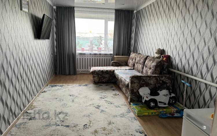 3-комнатная квартира, 57 м², 1/2 этаж, Фурманова за 16.8 млн 〒 в Бишкуле — фото 2