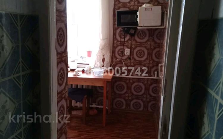 4-бөлмелі пәтер · 59 м² · 5/5 қабат, Локомотивная 149, бағасы: 9.8 млн ₸ в Караганде — фото 3