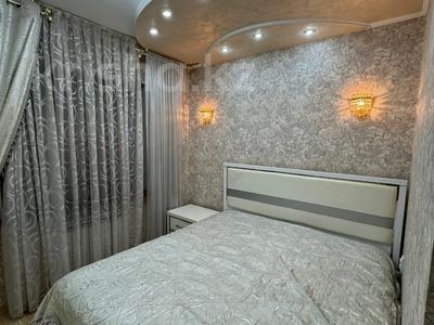 3-комнатная квартира, 70 м², 2/5 этаж помесячно, Еримбетова 2 за 300 000 〒 в Шымкенте, Енбекшинский р-н