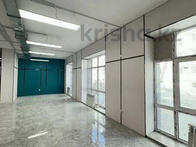 Свободное назначение, офисы, магазины и бутики, салоны красоты, медцентры и аптеки, образование · 91.73 м² за 29.9 млн 〒 в Актау, 41-й мкр