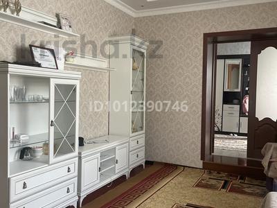 Отдельный дом · 3 комнаты · 106 м² · 10 сот., ул. Кахарман 13А за 45 млн ₸ в Шымкенте, Каратауский р-н
