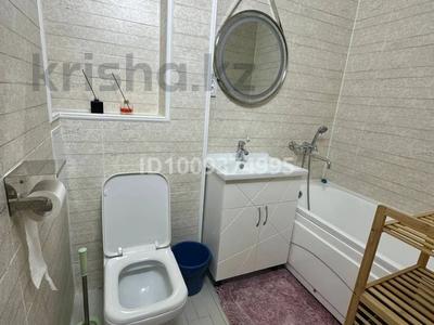 2-комнатная квартира · 62 м² · 1/5 этаж, 15-й микрорайон за 33 млн ₸ в Шымкенте, Аль-Фарабийский р-н