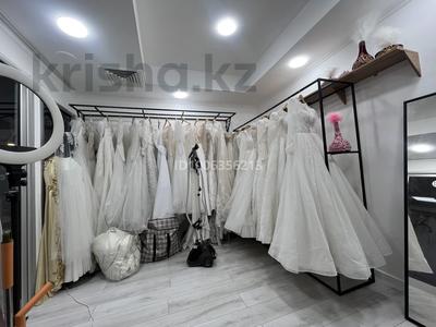 Свадебный платья · 10 м², бағасы: 300 000 ₸ в Атырау