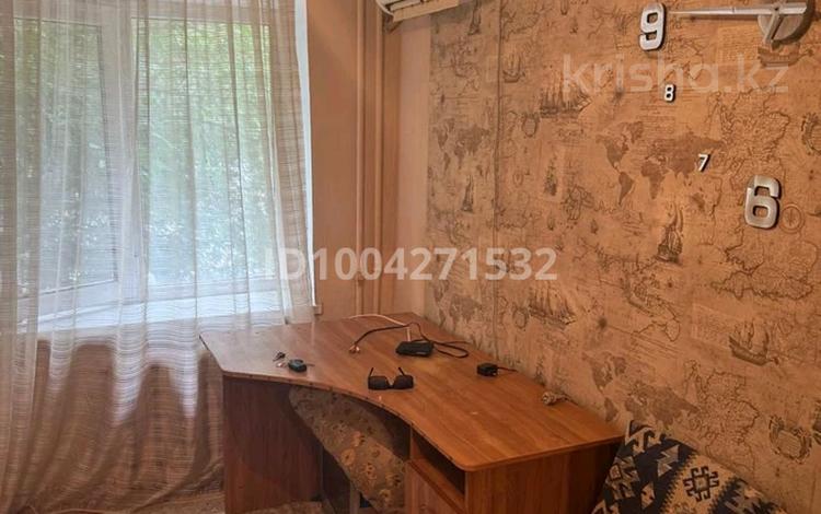 1-бөлмелі пәтер · 20 м² · 2/5 қабат, мкр Центральный, Азаттык 67а, бағасы: 9 млн ₸ в Атырау — фото 2
