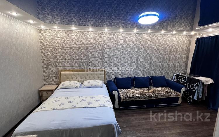 1-комнатная квартира · 40 м², мкр Новый Город, Ерубаева 47 за 1 500 ₸ в Караганде, Казыбек би р-н — фото 2