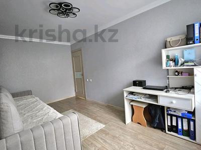 3-комнатная квартира · 64 м² · 1/6 этаж, Абая за 30.5 млн 〒 в Петропавловске