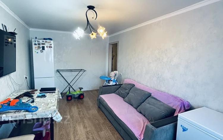 3-бөлмелі пәтер · 61 м² · 1/5 қабат, Майкудук, 15й микрорайон 16, бағасы: 12.9 млн ₸ в Караганде, Алихана Бокейханова р-н — фото 2