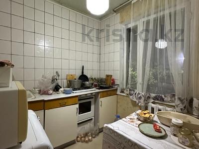 1-комнатная квартира, 33 м², 2/5 этаж, мкр Аксай-2 — Б. Момышулы за 19.5 млн 〒 в Алматы, Ауэзовский р-н