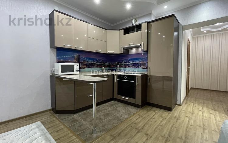 2-комнатная квартира · 60 м² · 2/18 этаж, Брусиловского 159 за 300 000 ₸ в Алматы, Алмалинский р-н — фото 2