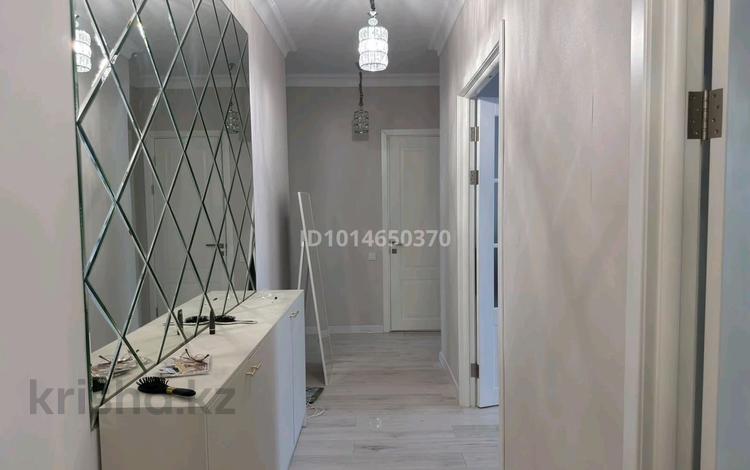 3-бөлмелі пәтер · 86 м² · 3/12 қабат, Абикен Бектуров, бағасы: 65.5 млн ₸ в Астане, Нура р-н — фото 2