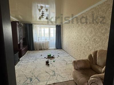 3-бөлмелі пәтер, 61 м², 4/5 қабат, мкр 8, Братья Жубановых 287, бағасы: 20 млн 〒 в Актобе, мкр 8