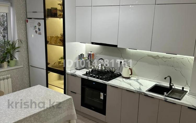 3-комнатная квартира · 69 м² · 5/9 этаж, мкр 12 42 за 27 млн ₸ в Актобе — фото 2