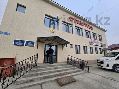 Свободное назначение, офисы, магазины и бутики, склады, общепит · 900 м² за 155 млн ₸ в Мангышлаке