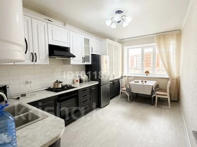 2-бөлмелі пәтер · 78 м² · 2/5 қабат, Мәңгілік Ел көш. 11, бағасы: 35 млн ₸ в Актобе