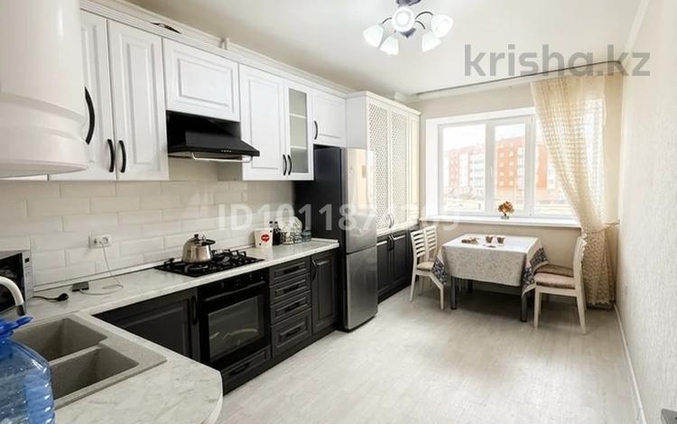 2-бөлмелі пәтер · 78 м² · 2/5 қабат, Мәңгілік Ел көш. 11, бағасы: 35 млн ₸ в Актобе — фото 2