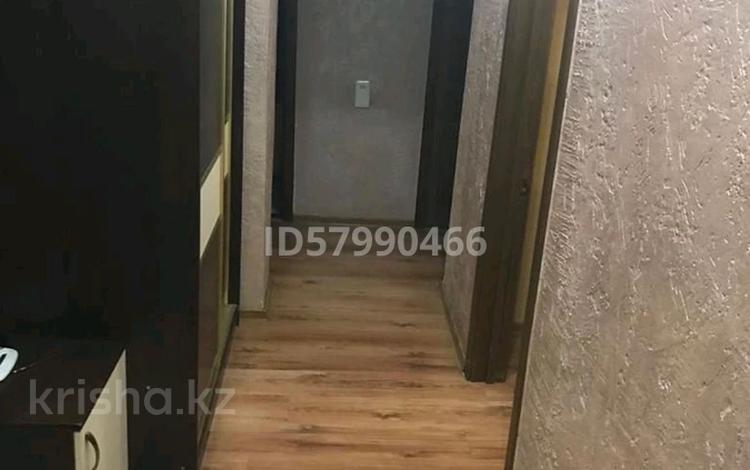 2-бөлмелі пәтер, 50 м², 3/5 қабат ай сайын, Габита Мусрепова 13а, бағасы: 160 000 〒 в Петропавловске — фото 2