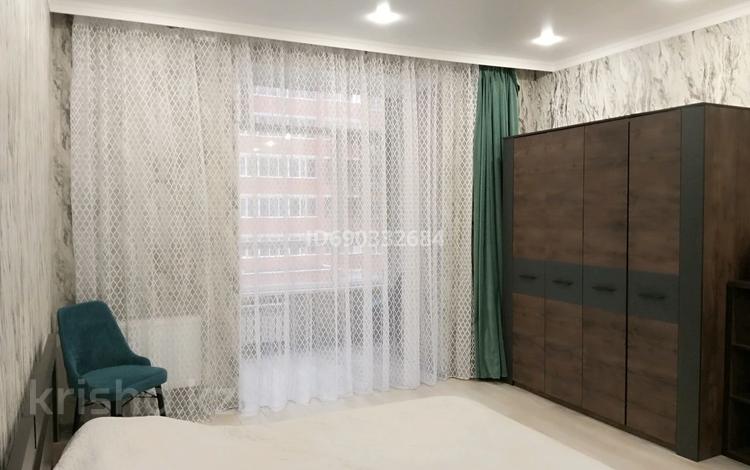3-бөлмелі пәтер · 83 м² · 3/9 қабат, Байзакова 131/1, бағасы: 46 млн ₸ в Павлодаре — фото 2