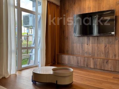 Жер үй мен саяжайлар в Алматы: Жеке үй · 6 бөлме · 275 м², Какимбека Салыкова 48, бағасы: 1.6 млн 〒 Жеке үй · 6 бөлме · 275 м², Какимбека Салыкова 48, бағасы: 1.6 млн 〒 в Алматы, Медеуский р-н