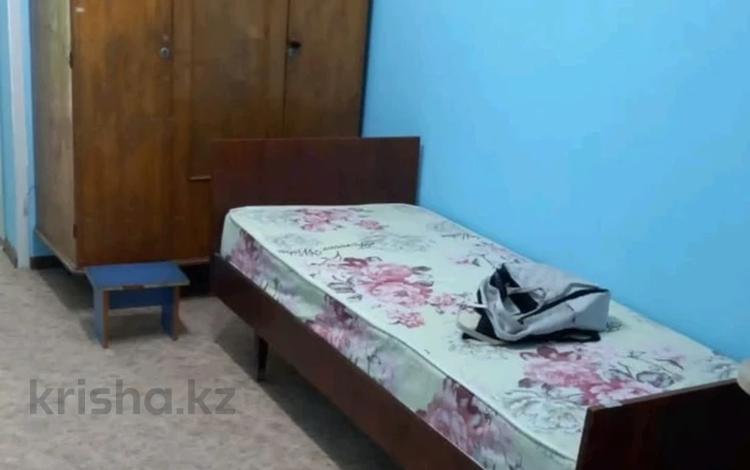 1-комнатная квартира · 32 м² · 2/5 этаж, 11мкр 241 за 110 000 ₸ в Шымкенте, Енбекшинский р-н — фото 2