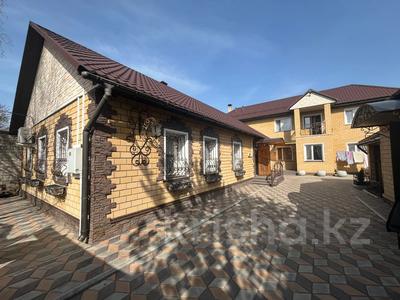 Отдельный дом • 6 комнат • 210 м² • 6 сот., Костанайская 114 за 90 млн 〒 в Павлодаре