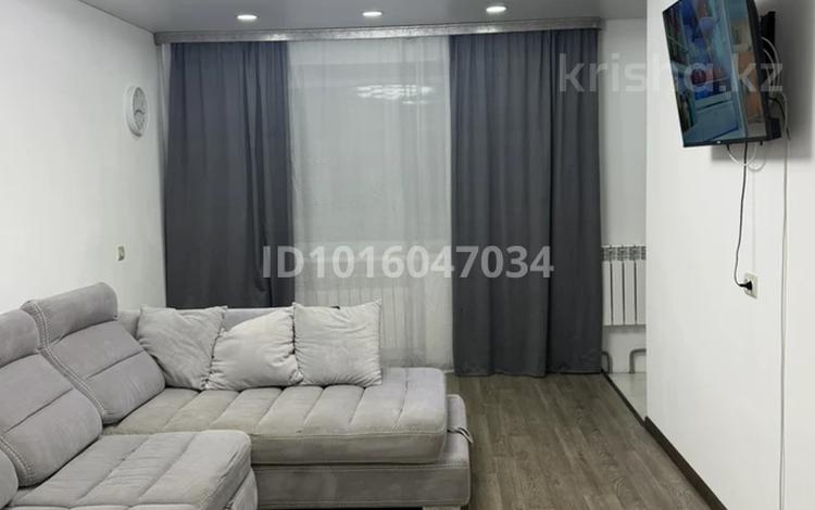 2-комнатная квартира · 47 м² · 5/5 этаж, 4 микрорайон 33 — Возле магазина «Весна» за 200 000 ₸ в Риддере — фото 2