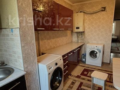 2-бөлмелі пәтер · 52 м² · 4/5 қабат, 16-й микрорайон, 16-й микрорайон 12, бағасы: 150 000 ₸ в Шымкенте, Аль-Фарабийский р-н