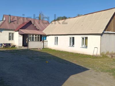 Отдельный дом · 4 комнаты · 120 м² · 28 сот., Кайнар 20 — улица Ключевая за 11 млн ₸ в 