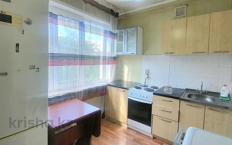 1-комнатная квартира · 33 м² · 5/5 этаж, Виноградова 25 за 130 000 ₸ в Усть-Каменогорске — фото 2