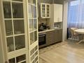 2-бөлмелі пәтер · 70 м² · 4/9 қабат, 10 мкр 21, бағасы: 250 000 ₸ в Аксае — фото 2