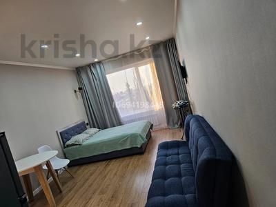 1-бөлмелі пәтер · 45 м² · 7/9 қабат, Ақсай-4 ш/а. — Саина домастраительный, бағасы: 14 000 ₸ в Алматы, Ауэзовский р-н