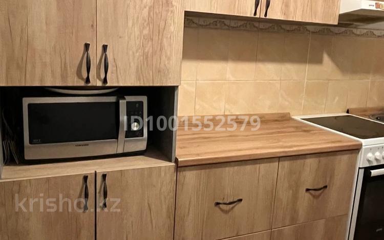 1-бөлмелі пәтер · 62 м² · 6/25 қабат, Юго-Восток ш/а. 28, бағасы: 17 000 ₸ в Караганде, Казыбек би р-н — фото 2