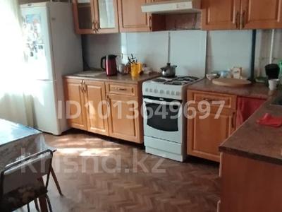 3-комнатная квартира · 67 м² · 1/5 этаж, Казахстанская правда 122 — Район школы №8 за 30 млн ₸ в Петропавловске