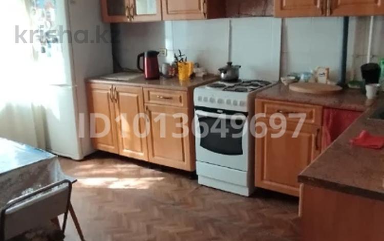 3-комнатная квартира · 67 м² · 1/5 этаж, Казахстанская правда 122 — Район школы №8 за 30 млн ₸ в Петропавловске — фото 3