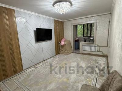 2-комнатная квартира · 52 м² · 2/5 этаж, мкр Аксай-3А, мкр Аксай-3А Первая цена — Пересечение Момышулы за 36 млн ₸ в Алматы, Ауэзовский р-н