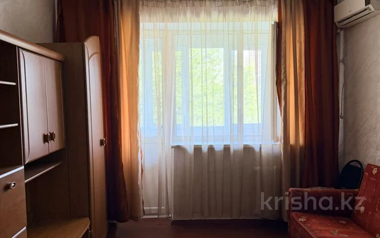 1-комнатная квартира · 33 м² · 4/5 этаж, мкр №11, Жандосова 47 за 220 000 ₸ в Алматы, Ауэзовский р-н — фото 2