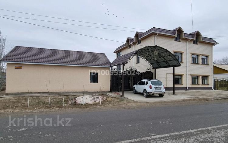Отдельный дом · 7 комнат · 420 м² · 6 сот., Торекулов 1А — Район "Новый базар" за 120 млн ₸ в  — фото 2