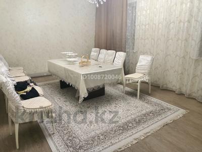 Отдельный дом · 5 комнат · 220 м², мкр Думан-2 за 800 000 〒 в Алматы, Медеуский р-н