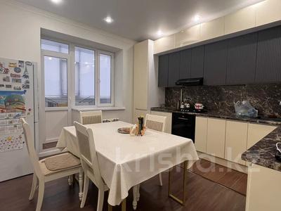 3-комнатная квартира · 97 м² · 4/5 этаж, мкр. Алтын орда, Алтын орда 50е — Возле школы смарт білім за 40 млн 〒 в Актобе