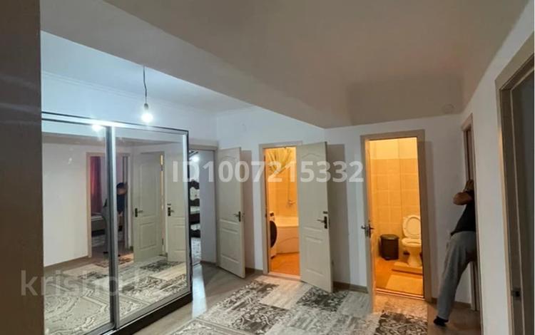 3-комнатная квартира · 85 м² · 1/5 этаж, Г.Туркестан 5 — Пәтер мектеп, балабақша, спорт мектебі және аялдамаға жақын жерде орналасқан. за 25 млн ₸ — фото 2