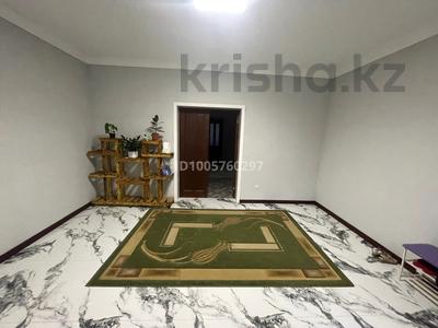 Отдельный дом · 7 комнат · 233.4 м² · 409.8 сот., мкр Атырау, Койшибай есембаева 32 — Школа №31 за 70 млн 〒