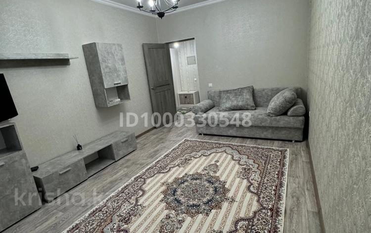 1-бөлмелі пәтер · 45 м² · 5/5 қабат, мкр. Алтын орда, Батыс 2 22 — Тауелсиздик, бағасы: 23 млн ₸ в Актобе — фото 2