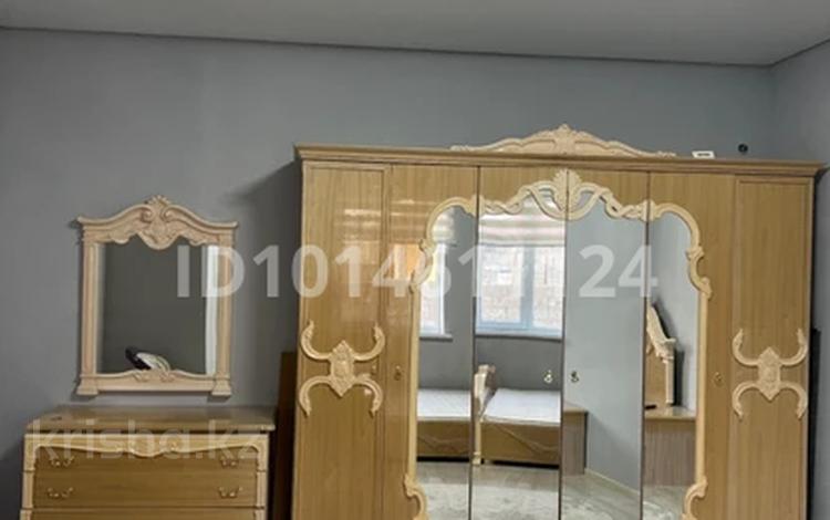 1-комнатная квартира · 50 м² · 1/2 этаж, мкр Нуртас 9 за 100 000 ₸ в Шымкенте, Каратауский р-н — фото 2