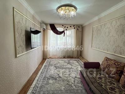 3-комнатная квартира, 63 м², 2/5 этаж помесячно, Поповича 3 за 150 000 〒 в Уральске