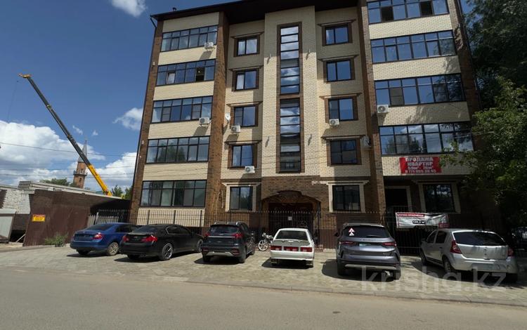 Свободное назначение, офисы, склады, развлечения · 245 м² за 30 млн ₸ в Уральске — фото 14