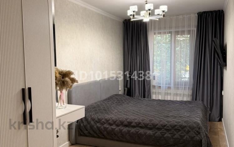 3-бөлмелі пәтер · 60 м² · 1/4 қабат, №5 ш/а. 4 — Метро Москва, бағасы: 400 000 ₸ в Алматы, Ауэзовский р-н — фото 2