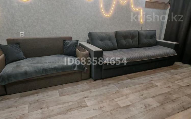2-комнатная квартира · 48 м² · 1/5 этаж, 50 лет Октября 104 за 15 000 ₸ в Рудном — фото 17