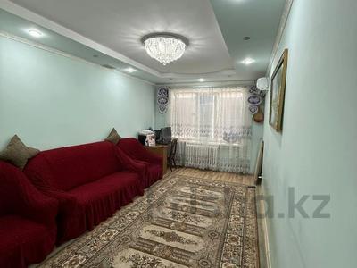 3-комнатная квартира · 64.5 м² · 9/10 этаж, 11 мкр за 20.5 млн 〒 в Актобе
